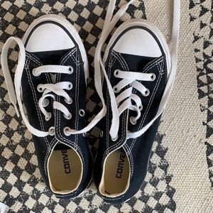 Kids converse sneakers